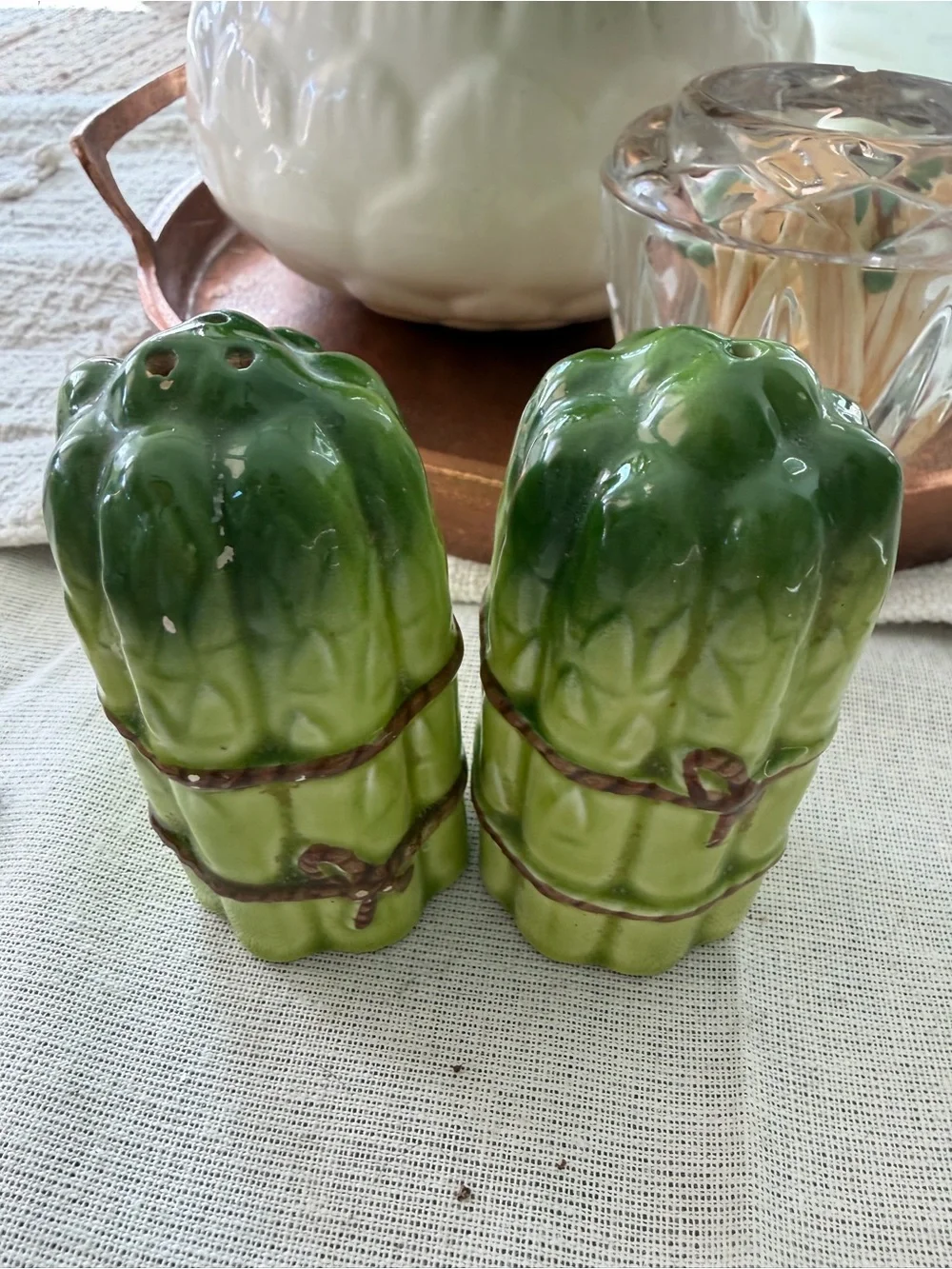 Green Ceramic Asparagus Salt and Pepper Shaker Set